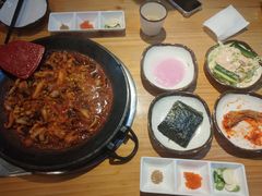 -红辣椒八爪鱼特色韩国料理专门店(远景路旗舰店)