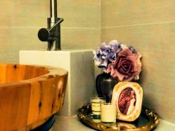 -蕾蕾美颜美容美体