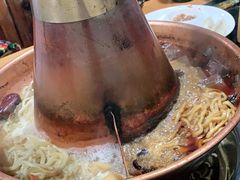 -果松木炭酸菜铜火锅·外婆参鸡汤