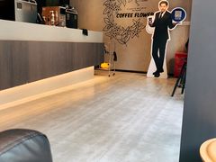 -瑞幸咖啡(石榴中心店)