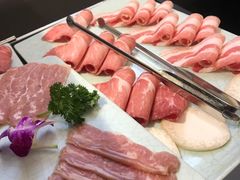 黑猪松板肉-猪啊牛呀羊啊铜盘烤肉(正大广场店)