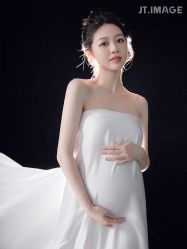 点击看大图 -专注孕妇照亲子照·纪田摄影