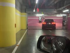 -白玉兰广场停车场