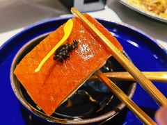 壹品香酥片皮鸭配鲟鱼子（两吃）-艋舺·台湾小馆老字号(平安悦坊店)