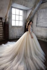 -艾米丽婚纱礼服