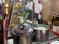 -正宁路小吃夜市