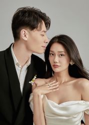 -喜爱高定婚纱摄影