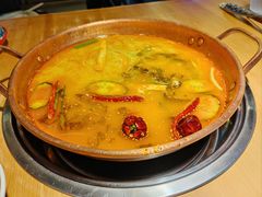 -洱火云南酸菜牛肉火锅(石景山当代商城店)