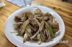 Scallion Stir-fried Sturgeon
