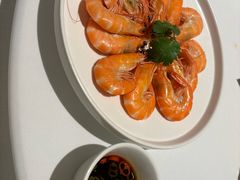 -醉辉皇上海之巅(上海中心大厦店)