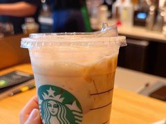 -星巴克(上海长宁来福士1F店)