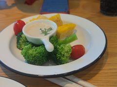 田园沙拉薯角拼盘-龙治汉堡(中华城店)