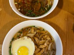 -矮子粉店1985·长沙米粉(湘春路店)