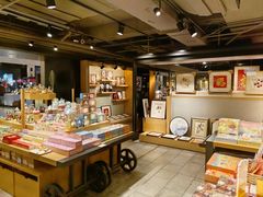 -猫的天空之城概念书店(苏州诚品店)