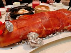 片皮烤乳猪-御宝轩(益丰·外滩源店)