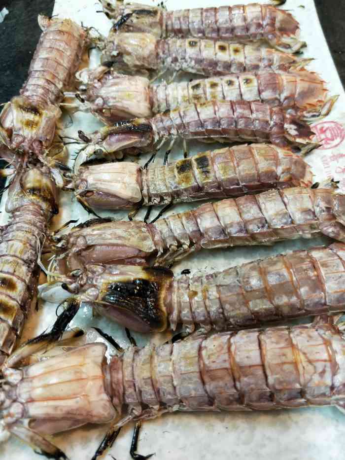 喜子海鲜烧烤-"服务热情,环境还可以,最主要的是口味真的.