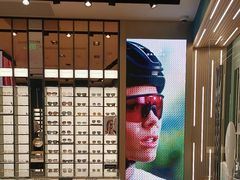 -LensCrafters亮视点(东方新天地店)