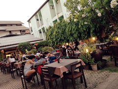 -Dash Teak House