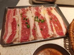 -蚂蚁洞·烤肉大营地(上海静安大悦城店)