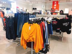 -H&M(天一广场店)