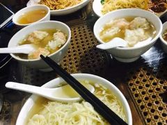 蟹子鲜虾净云吞-周门传统竹升面