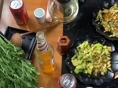 -果松木炭酸菜铜火锅·外婆参鸡汤