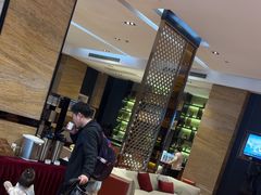 -武汉光谷广场杨家湾地铁站怡程酒店