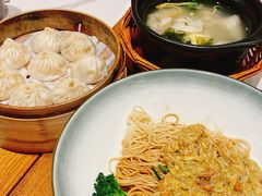 -馋三尺蟹粉小笼(人民广场店)