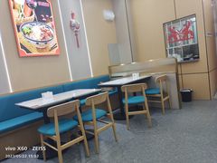 -秦香陕西食府(华贸天地店)