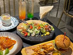 -STARRY CAFE & LOUNGE BAR(高新店)