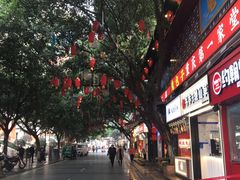 -八一路好吃街(雨田商务大厦店)