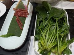 -红鼎豆捞·非遗鲍皇汤火锅(宝丰路店)