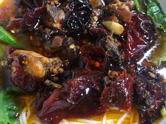 辣子鸡-越洋肖氏老米线(杨家坪店)