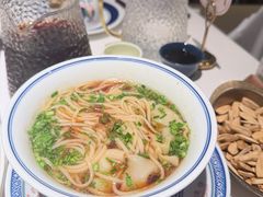-桂满陇·蟹黄小笼汤包(环球港店)