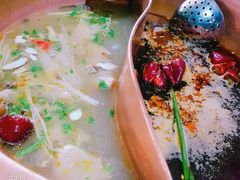 -重庆袁老四火锅(兖州九州新天地店)