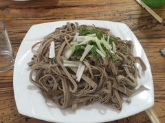 -溢心园香河肉饼总店