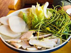 -民食香·腊排骨野生菌美食(木府店)