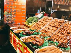 -六合夜市
