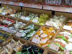 -来伊份1038(新村路三店)