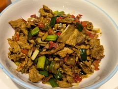 饭橘肉炒肉-饭橘汉江码头·乡野土菜馆(静安路店)