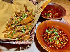 -先启半步颠小酒馆(嘉定万达店)