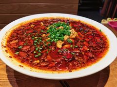 -蛙两只美蛙鱼头火锅(恒茂店)