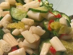 脆黄瓜炒莲藕尖-31号公馆(黄兴广场白果园店)