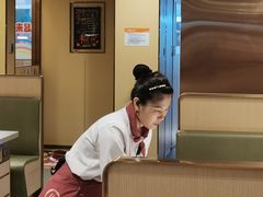 -海底捞火锅(高新万达店)