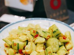 凉拌黄瓜-三妹小龙虾·黄油蟹(华侨城总店)