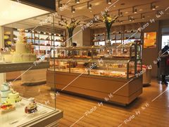 面包甜点陈列柜-好利来(鞍山站前店)