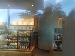 -星巴克(珠海仁恒滨海中心店)