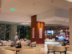 -怡咖啡海鲜自助餐厅(浦东香格里拉店)