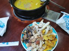 -菌之家·专业纯野生菌火锅·特色炒菌