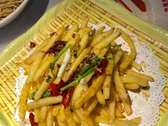 -肥肥虾庄·金牌油焖大虾(沙湖店)